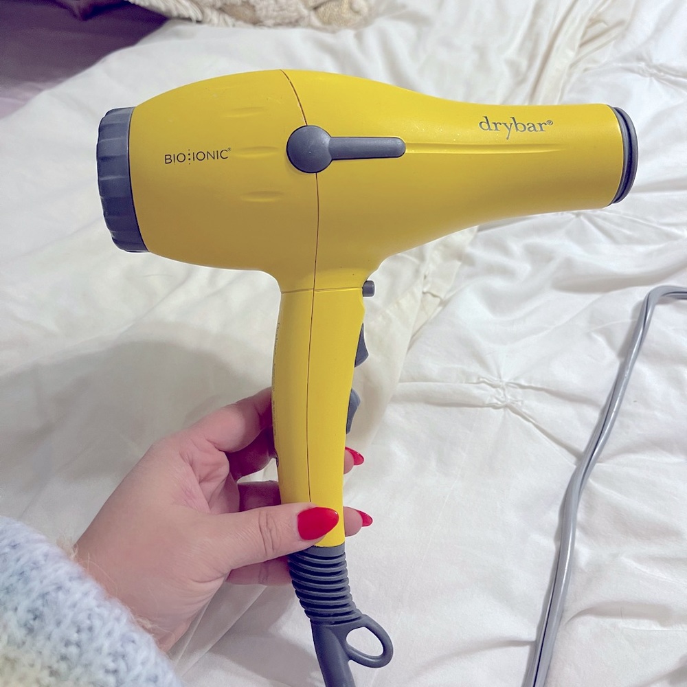 Drybar Buttercup blow dryer